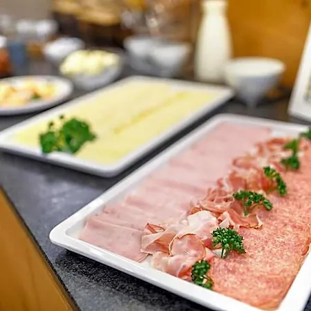 Smarthotel Schmid - Restaurant & Bar Inhouse - Naehe Schlossteich 酒店 施图拜河谷新施蒂夫特